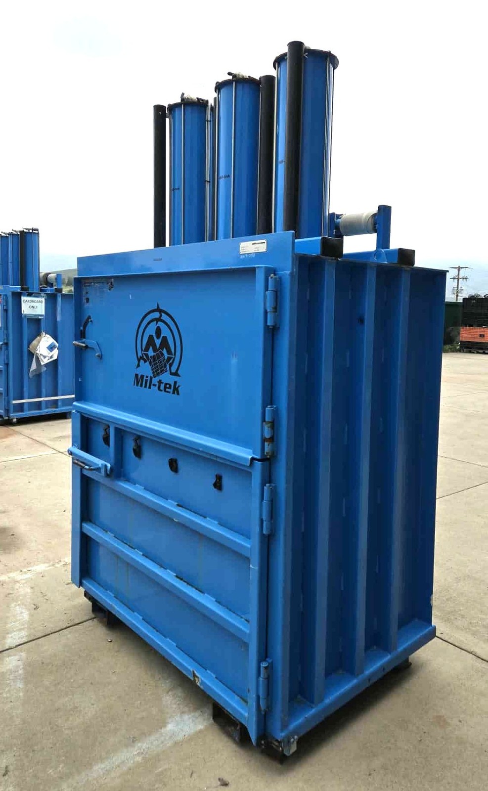 Mil-tek BP 509 Pneumatic Bale Press 50″ Cardboard Compactor 8 BAR, 661 lb Bales