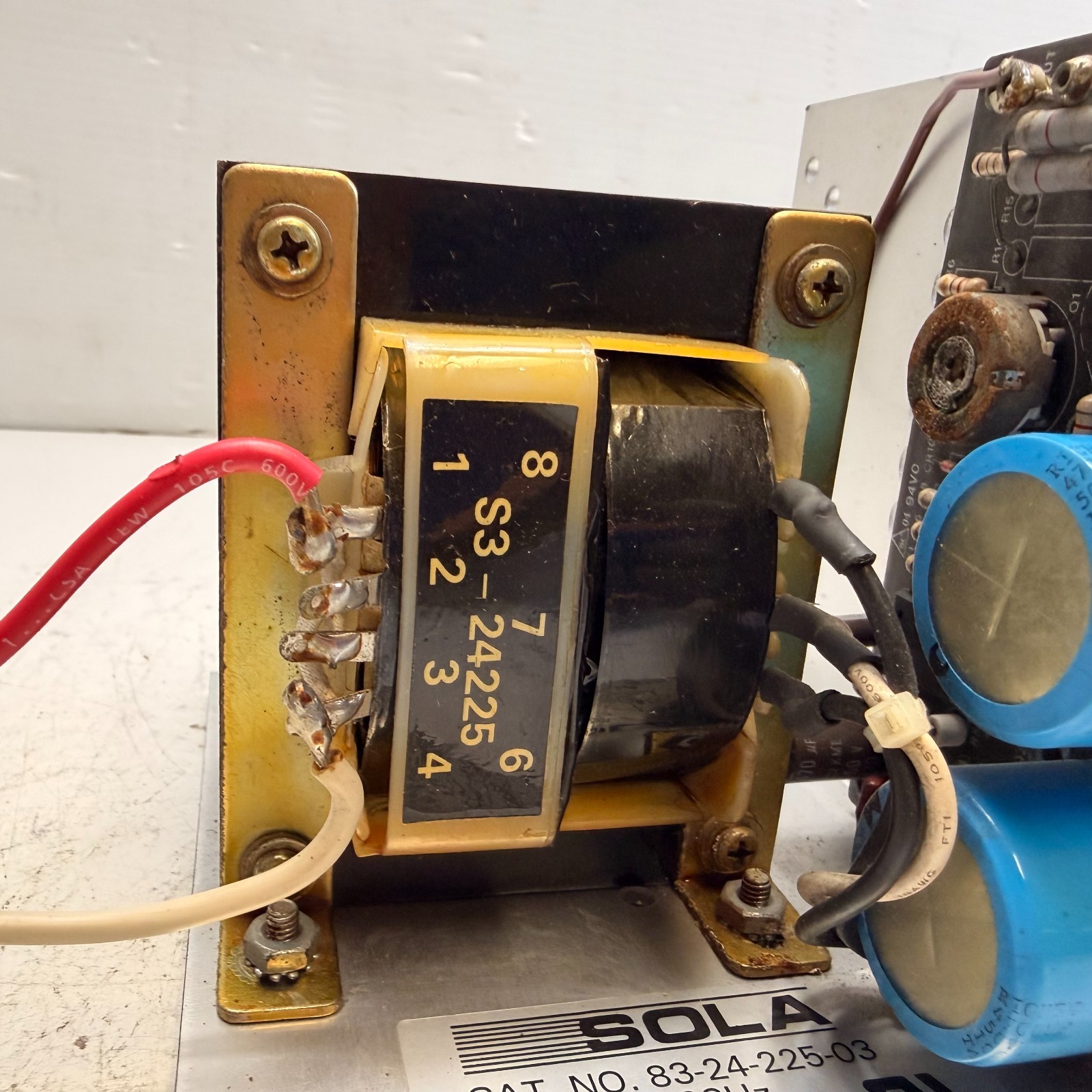 SGS SOLA 83-24-225-03 Power Supply 2.5A 24 VDC