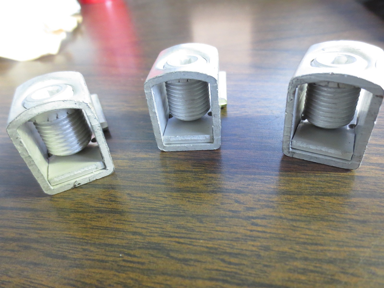 BURNDY KPA-28 LUGS, ALLEN HEAD SCREWS, 4/0-6 – NEW SURPLUS, LOT of 3