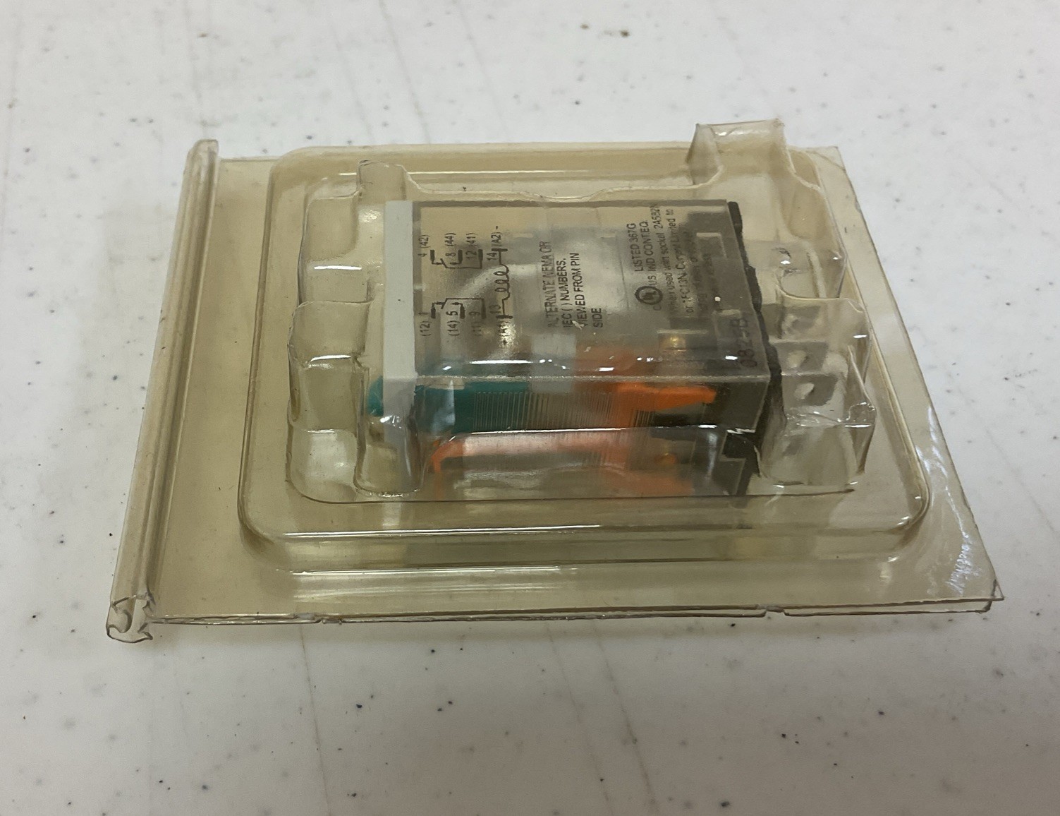 NEW DAYTON 5YR20N DPDT 15 AMP 24VDC RELAY, FREE SHIPPING