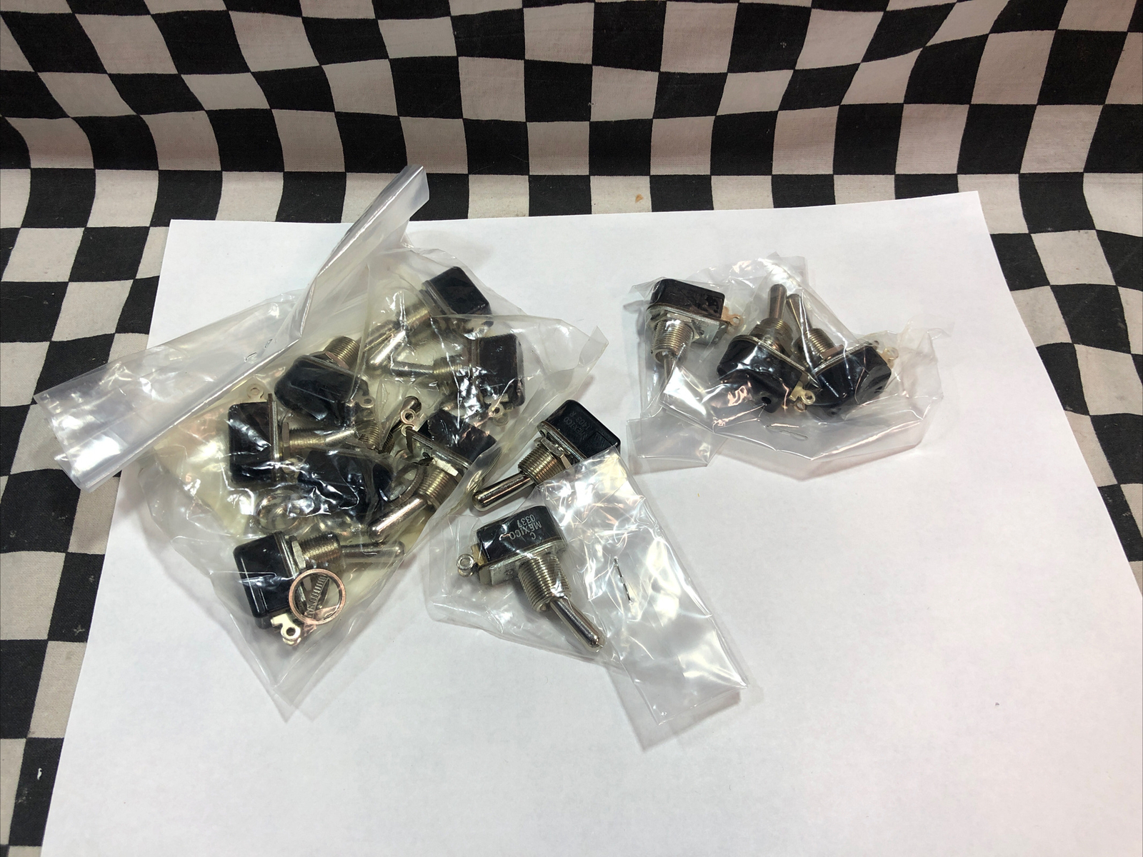 Carling Toggle Switches SPST ON-OFF, 110-73, Lot OF 12 #1609V3