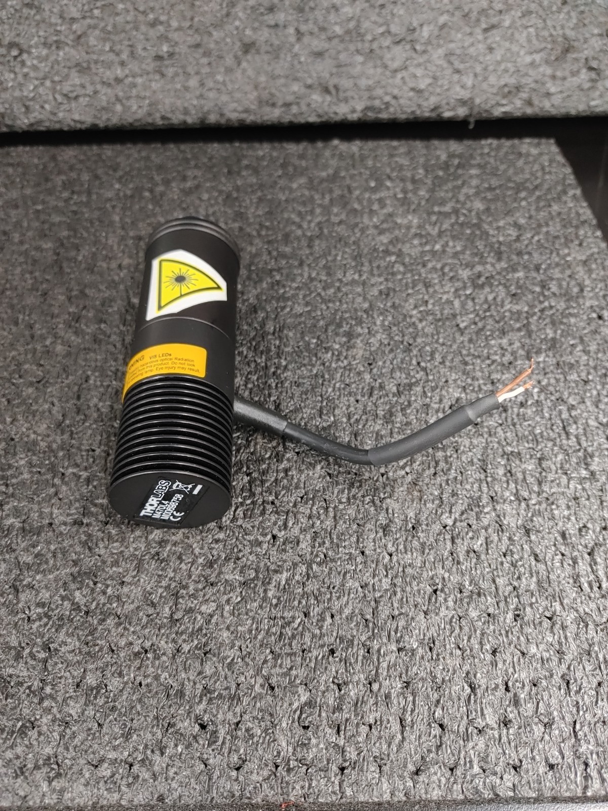 THORLABS M470L4 470 nm 760 mW 1000 mA Mounted LED w Lens Tube and Optic Filter