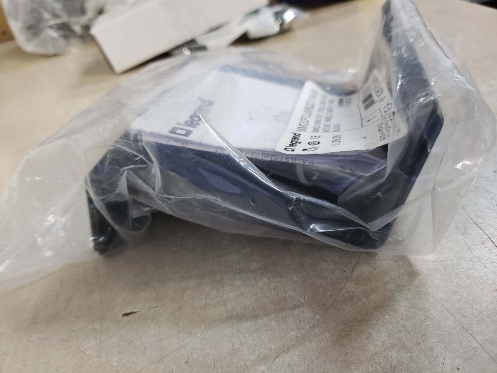 Legrand Ortronics MM20PDUMB2D1W-B Mounting Bracket Kit 3.48 x 4.13 x 4.81 in