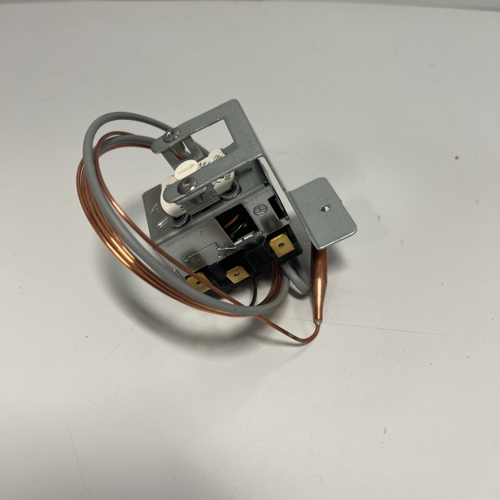 NEW, LOCHINVAR, 100170640, TST30009, LIMIT THERMOSTAT CONTROL UNIT. (1B-1)