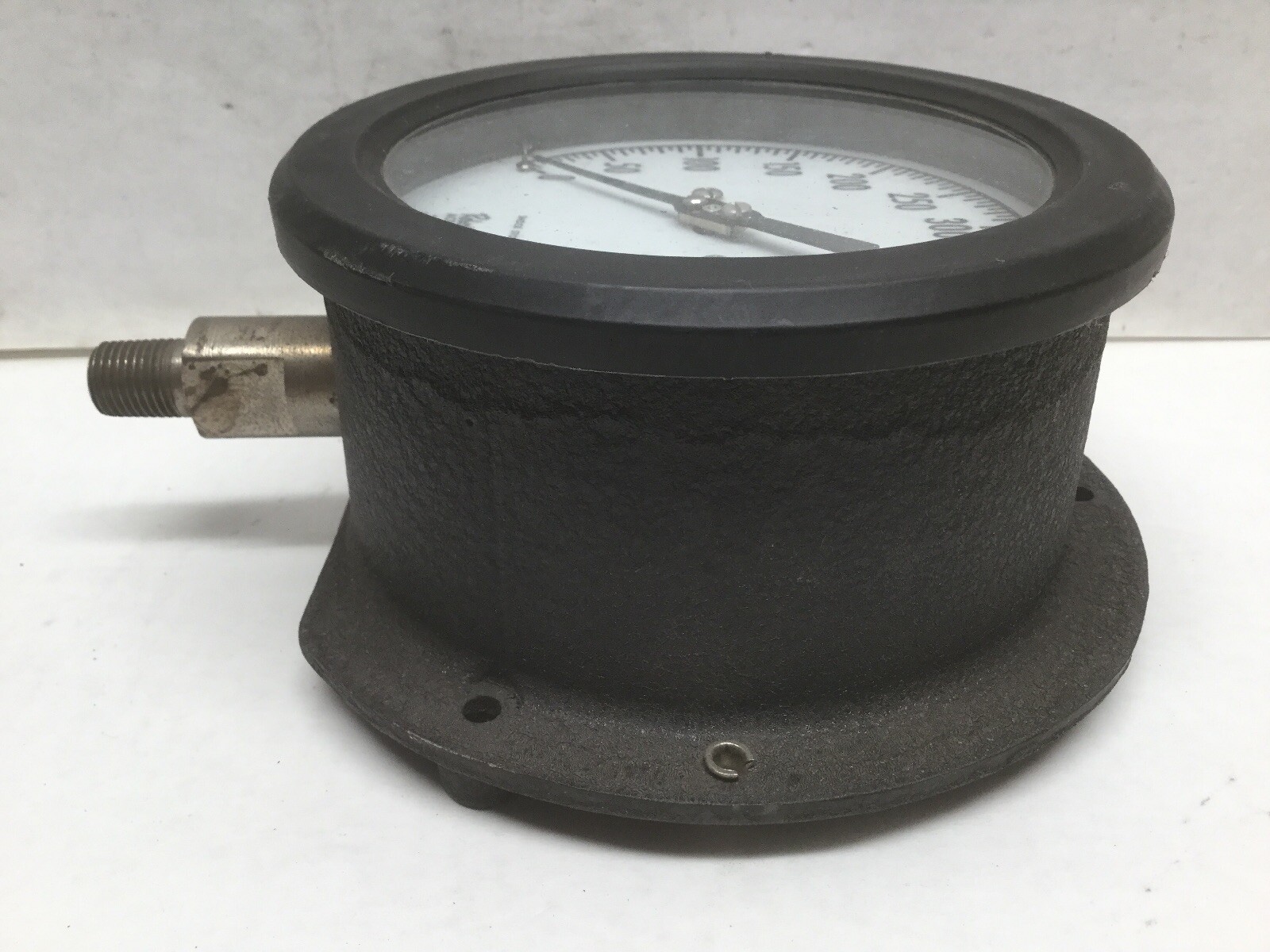 Robertshaw ACRAGAGE Pressure Gauge 0-600 AISI 316 Tube SAE 1018 Socket 4” DIA