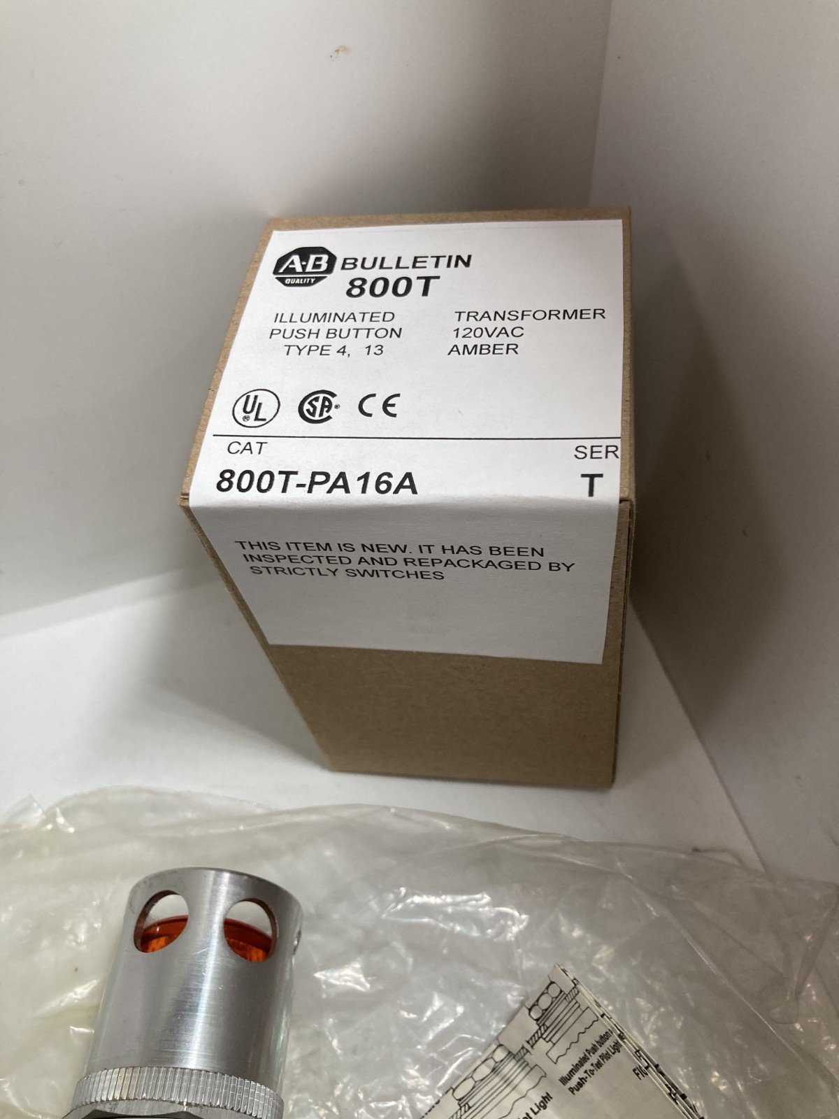 ALLEN BRADLEY 800T-PA16A PUSHBUTTON ILL AMBER XFMR 120VAC SERIES T NIB
