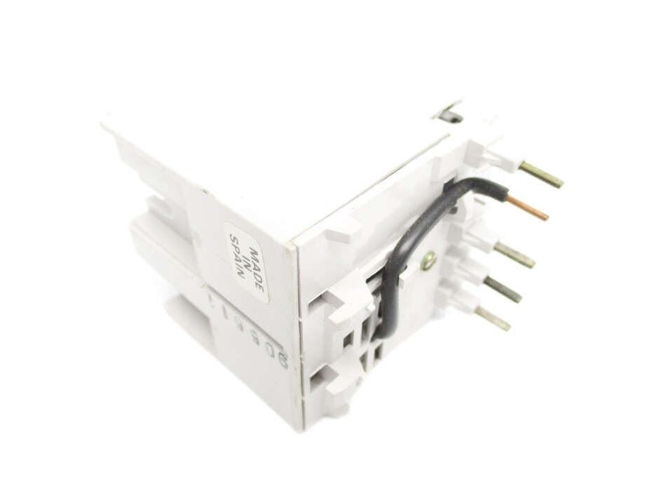 JOSLYN CLARK MT03H 1.35-2A 660V UNMP