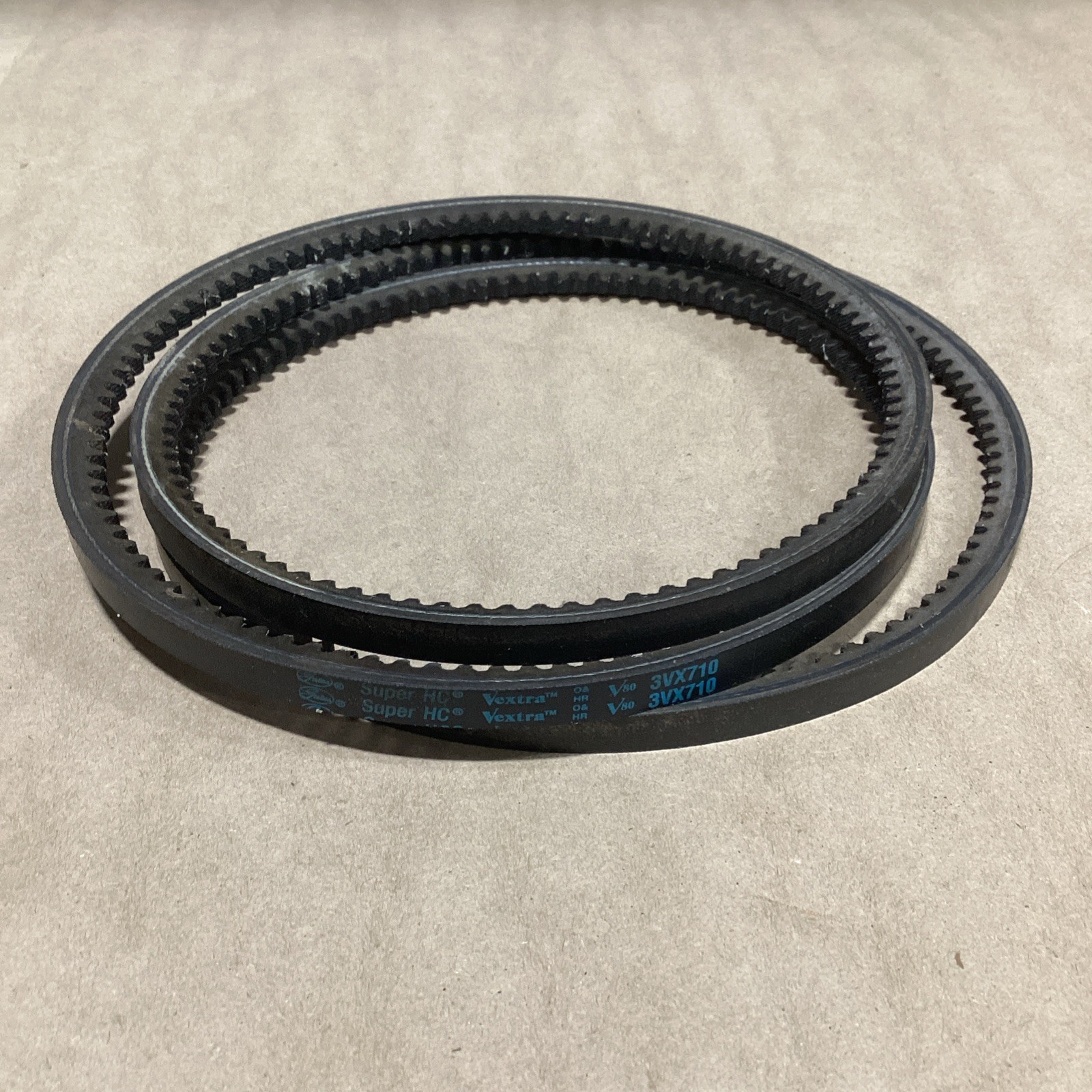 GATES 3VX710 Super HC V80 Cogged V-Belt 9NX1800