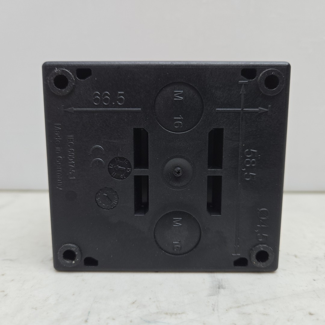 Eaton Emergency Stop Button Push Pull In Enclosure M22-KC01 Contact Block