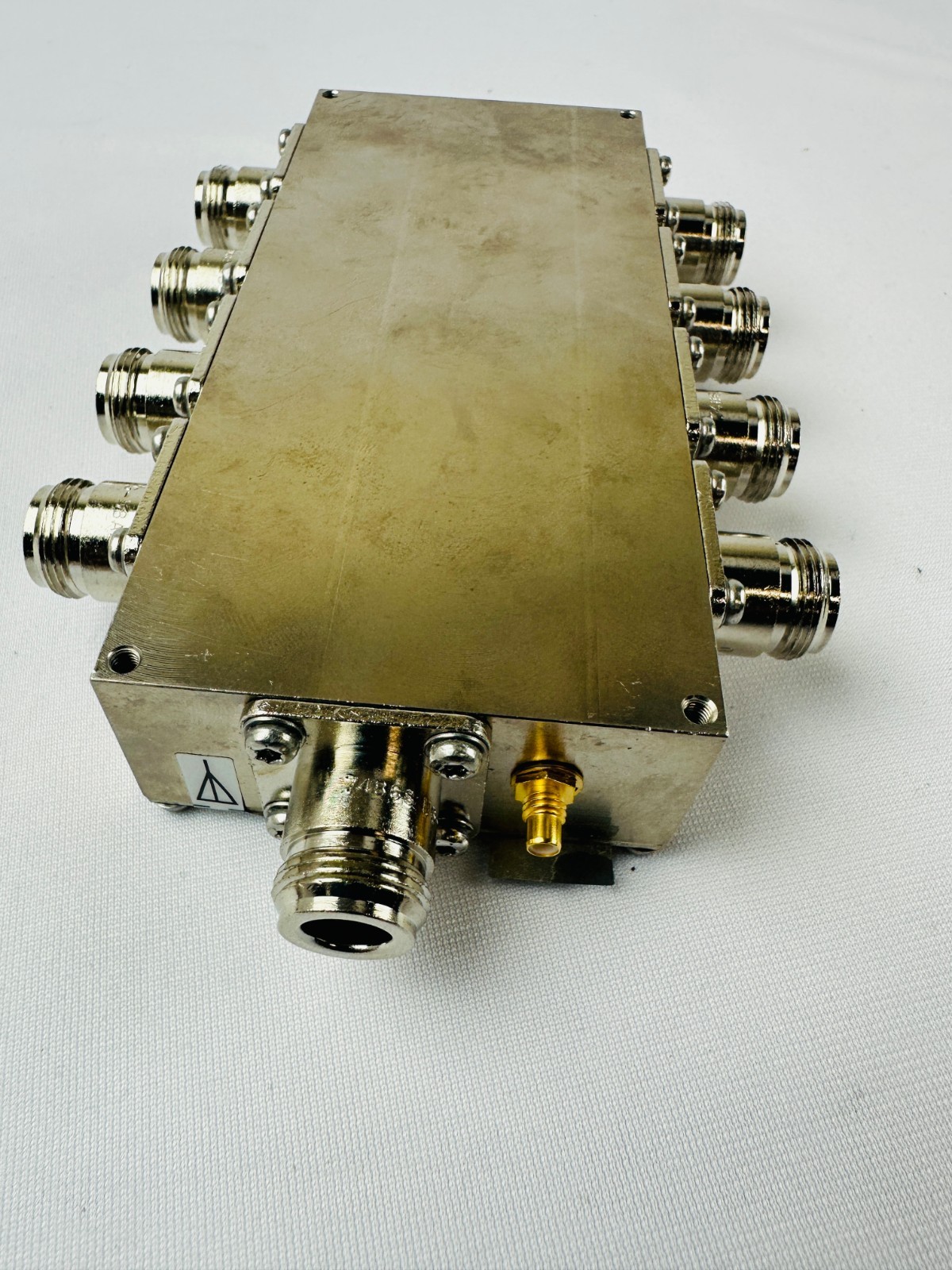 Symmetricom 58517A-05Q GPS L1 Distribution Amplifier