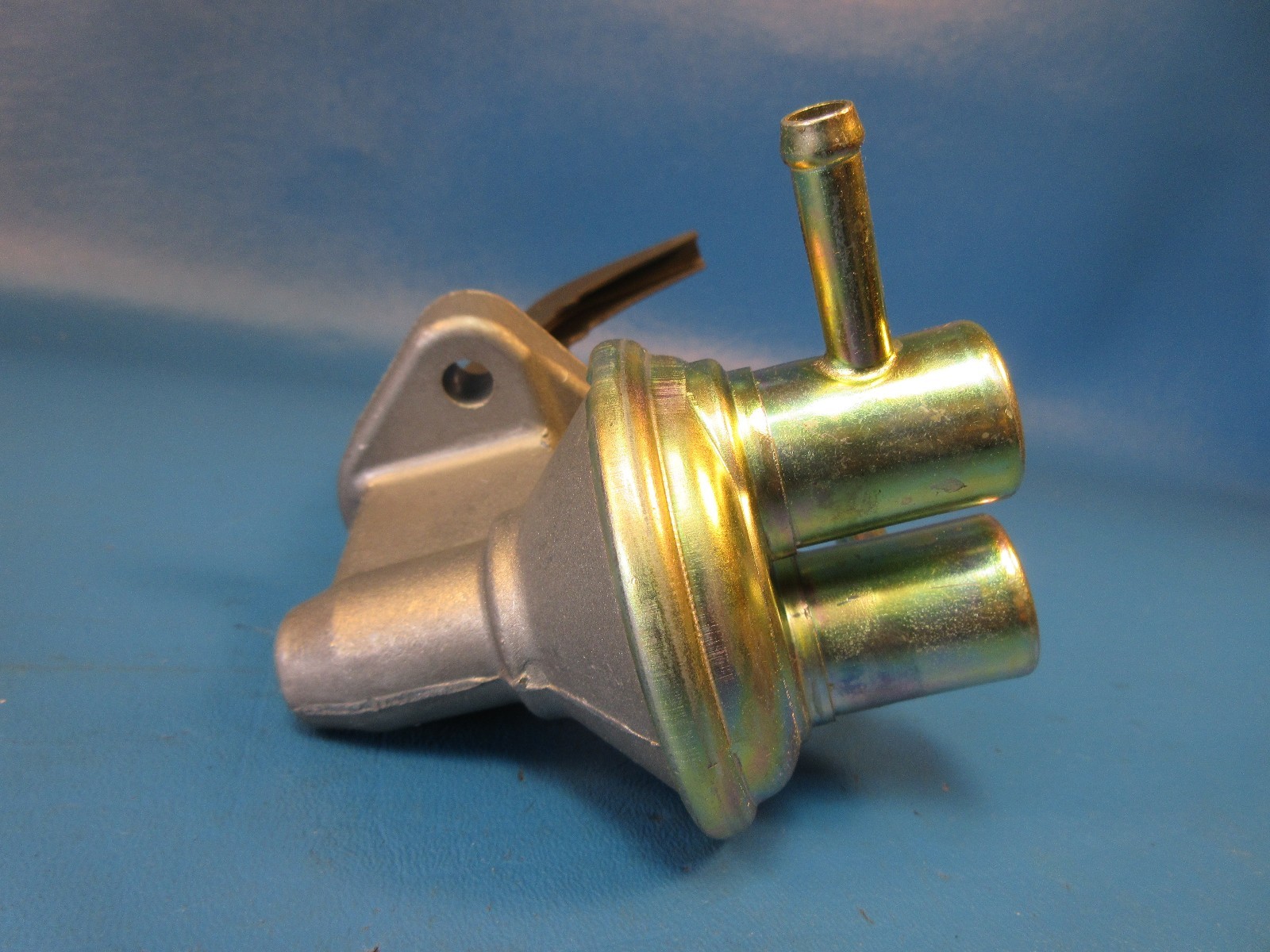 Carter Fuel Pump M70194 (Federal-Mogul) Made in USA