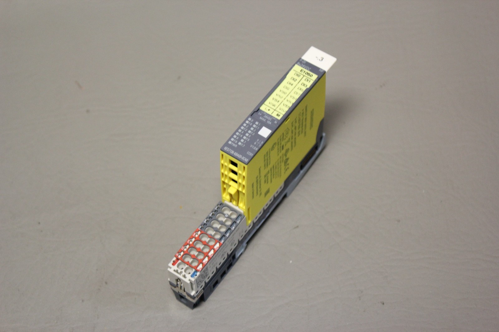 SIEMENS SIMATIC ET 200SP ELECTRONIC MODULE 6ES7 136-6BA00-0CA0 WITH BASE