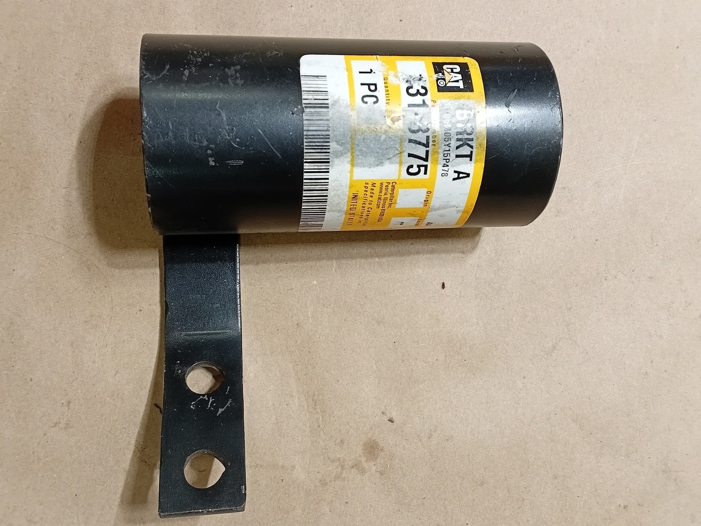 SURPLUS NEW Caterpillar 131-8775 Bracket Assembly – Heavy Machinery