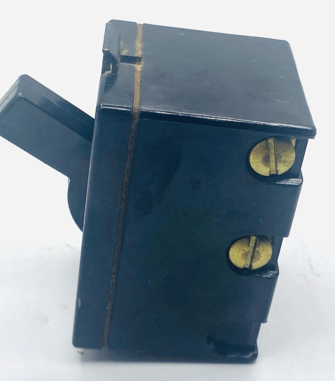 Vintage ARROW H&H industrial toggle switch Made In The USA 10A 250 V 20A 126V Z6