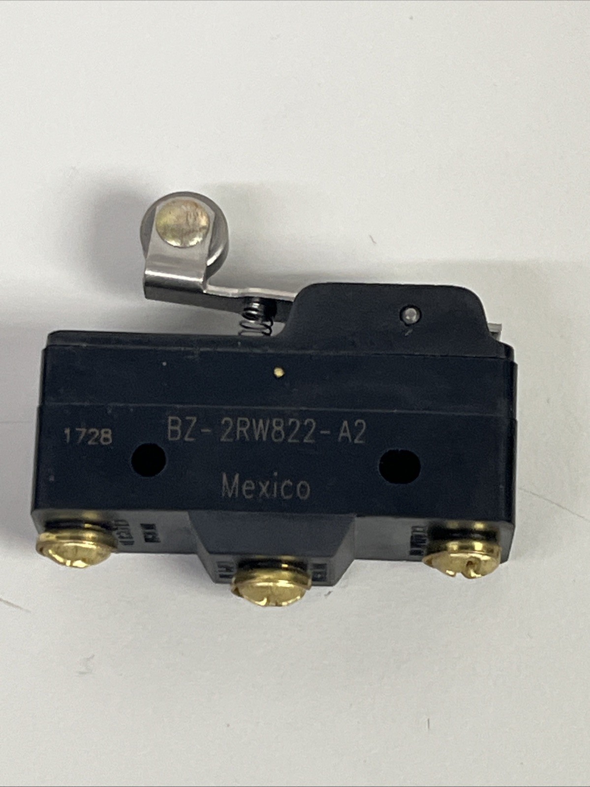 Microswitch BZ-2RW822-A2 Roller Limit Switch 15A 600V