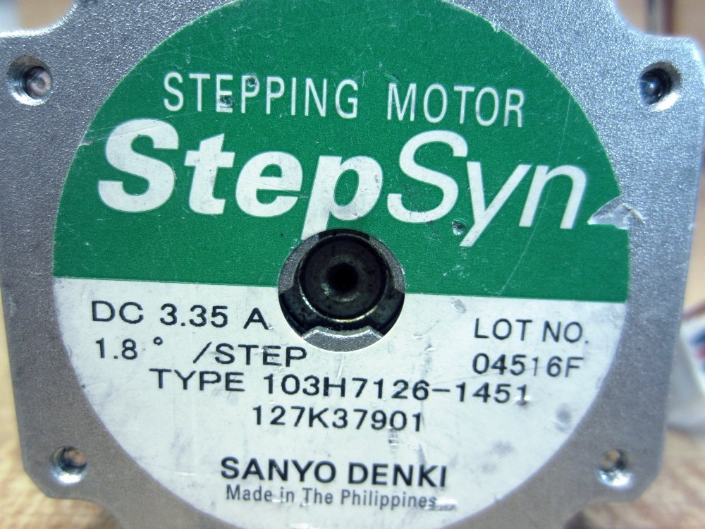 Sanyo Denki 103H7126-1451 StepSyn DC Stepping Motor 127K37901