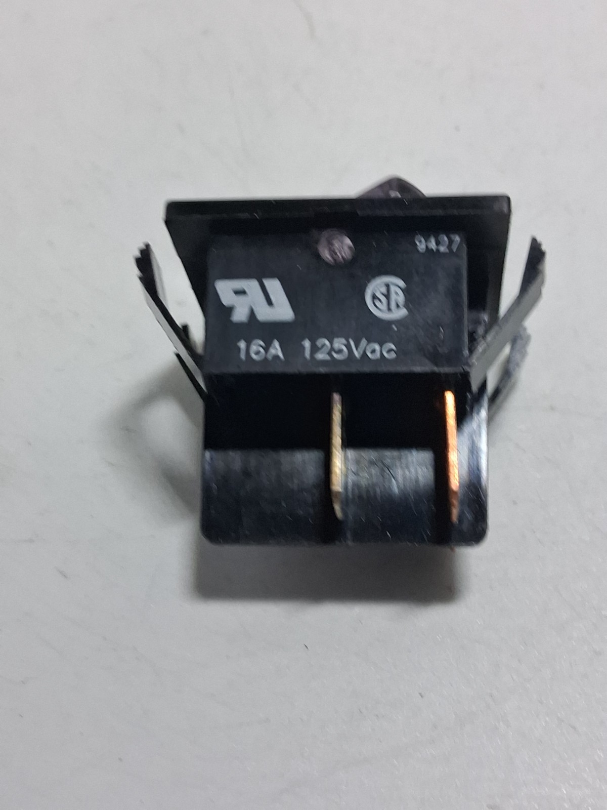 ARROW HART 2600W11E ROCKER SWITCH ILLUMINATED 16A 125VAC NNB