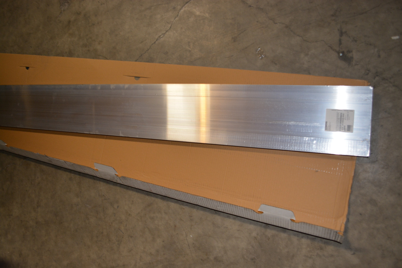 SIEMENS Simatic DP, Compact Narrow 2000mm Module Carrier 6ES7 194-4GA20-0AA0