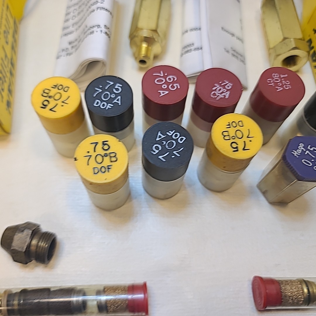 Delavan Industrial Spray Nozzle Kit – Assorted Set in Box