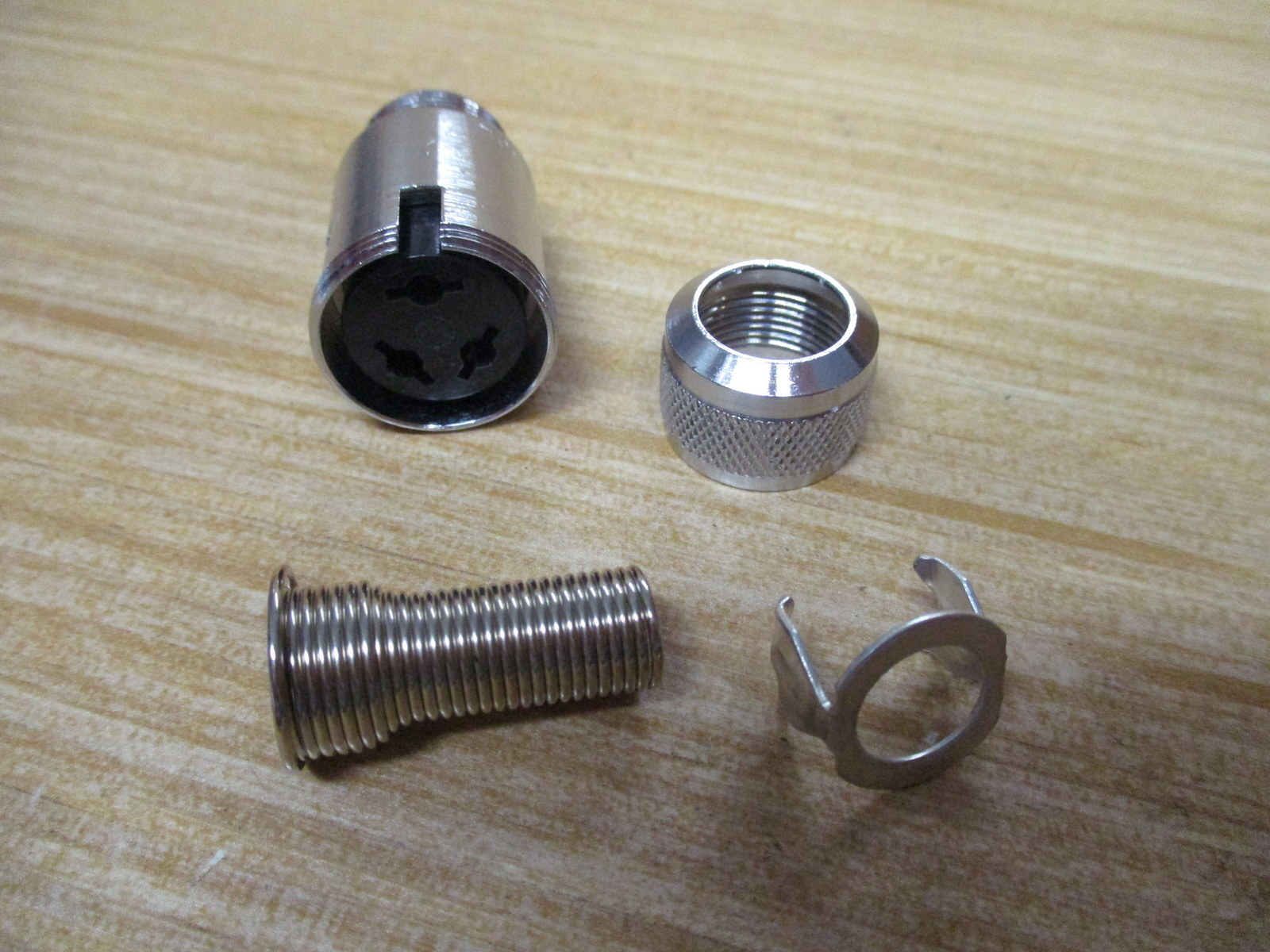 Amphenol 91-MC3F Female Microphone Connector 91MC3F