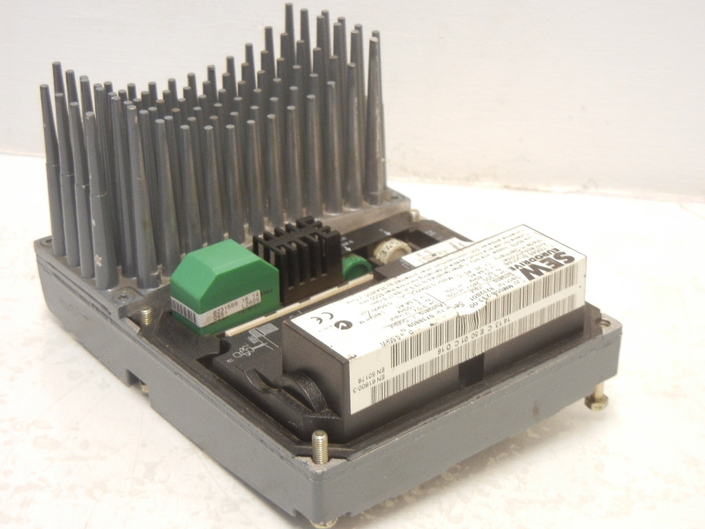 SEW EURODRIVE MM05B-233-00 USED MOVIMOT CONTROL 8232601 MM05B23300