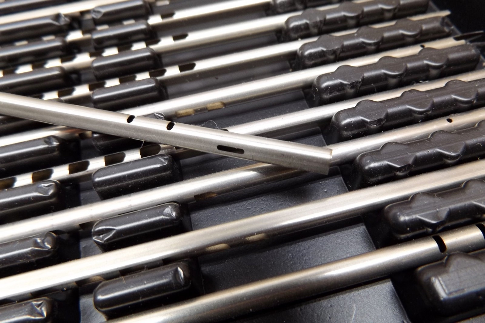 Case of 250 Micro Stamping 20.5″ Long Tube w/ Profile As Pictured .171″ X .155″