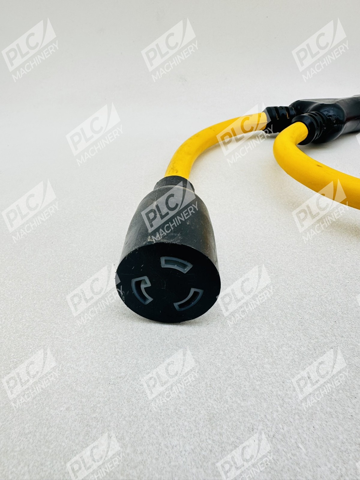 CCI K1206672 Twist to Lock Adapter 20-IN Pro-Power 12 Gauge