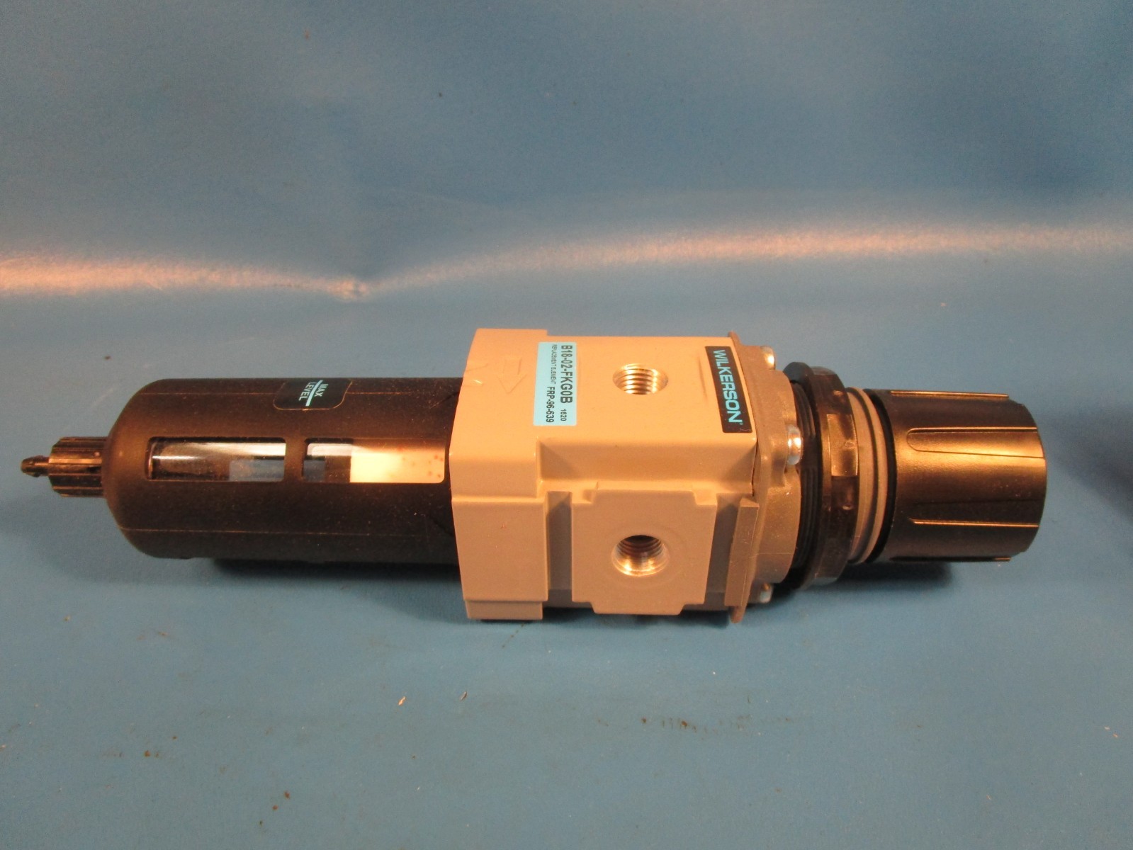 Wilkerson Filter B18-02-FKG0B, Regulator, 1/4″ NPT, 0-125 PSIG, MANUAL DRAIN