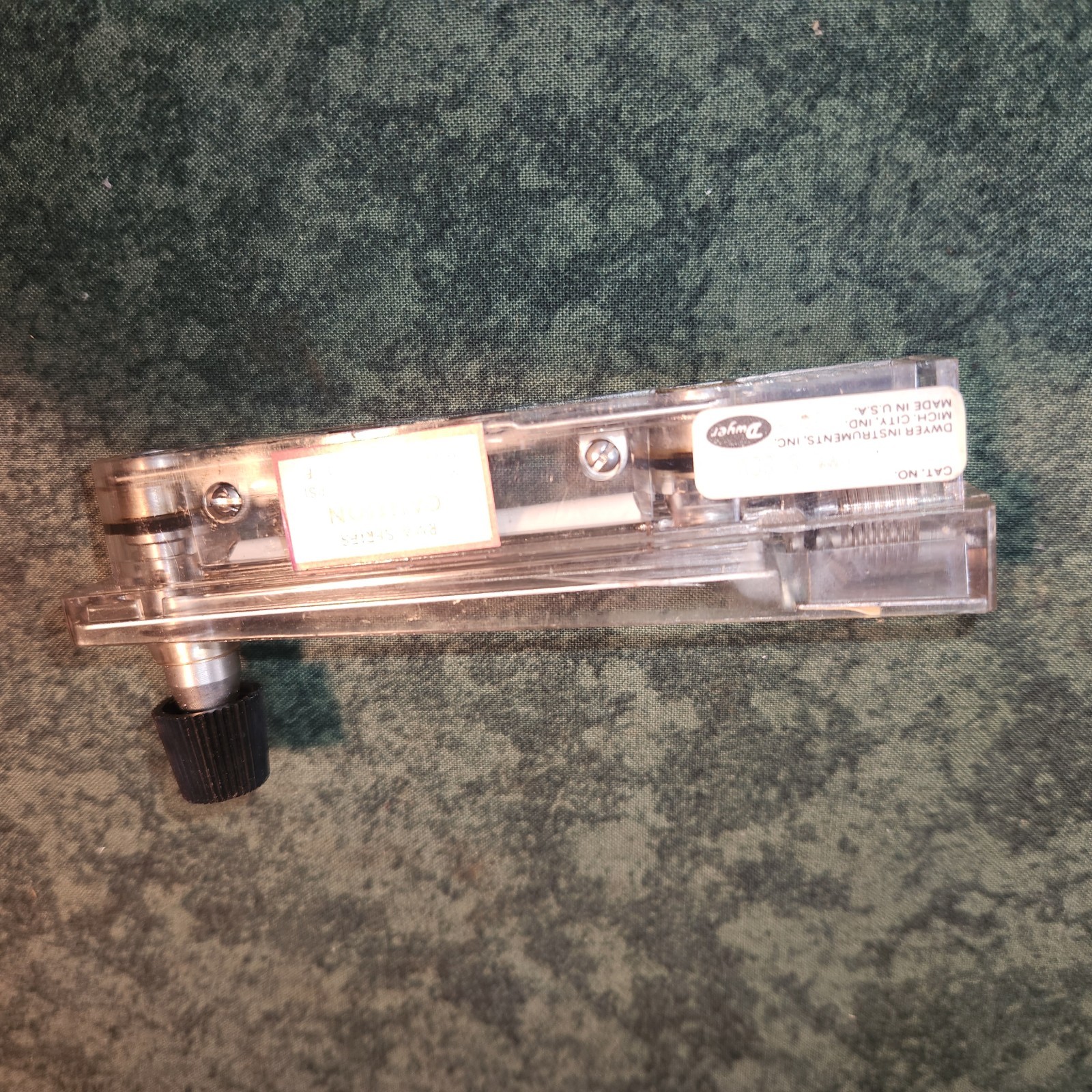 ~Dwyer Flow Meter 0-10 SCFH Flow Meter Tube Gauge (45251-05-C2)