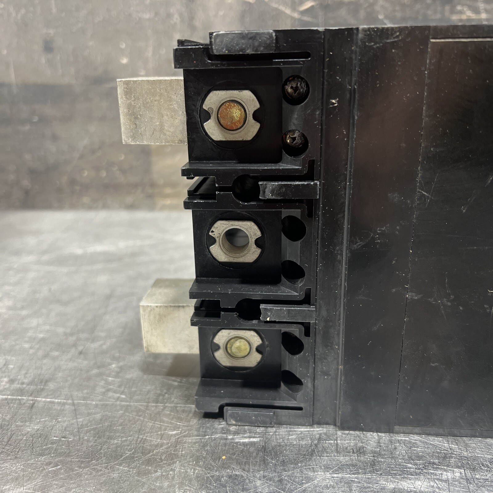 FUJI BU-JHB2150 150AMP 600VAC 250 VDC Circuit Breaker Used Surplus