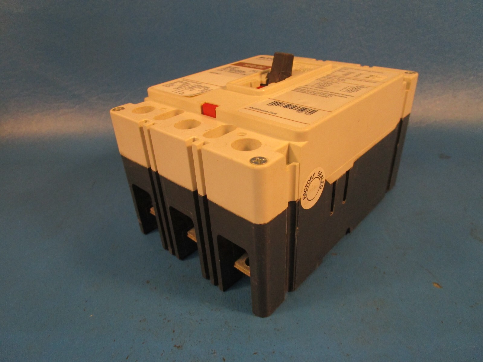Eaton HFDDC3080W, Molded Case Circuit Breaker, F-frame, HFD, Three-pole, 80A, 60