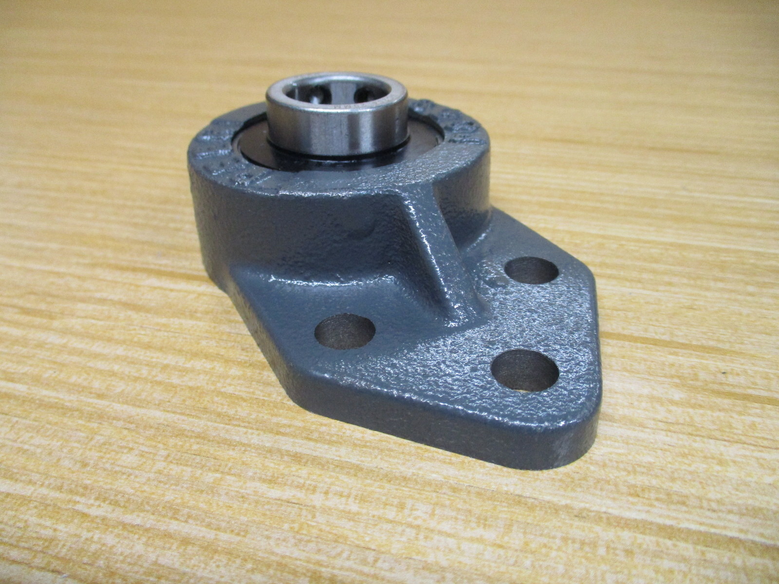 Peer FB204 3-Bolt Flange Bracket W/ Bearing