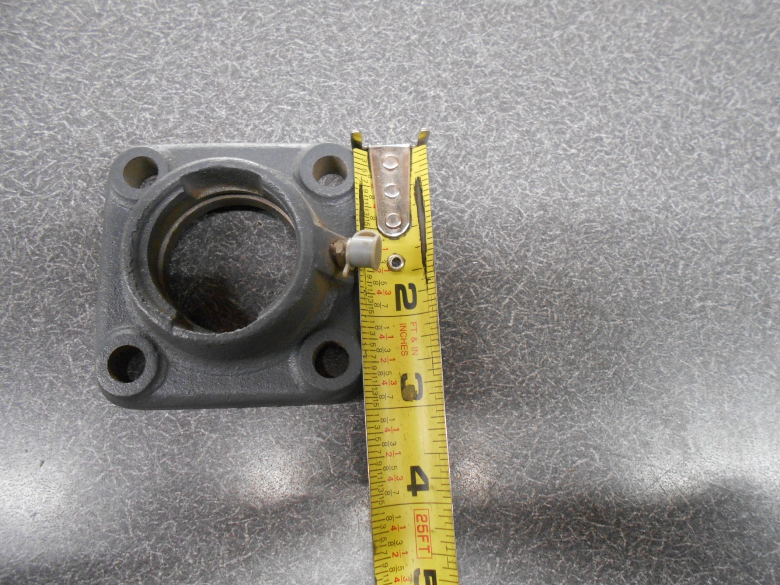 Burns/Tisco 40mm 4-Bolt Greasable Bearing Flange. F40-R. NEW!