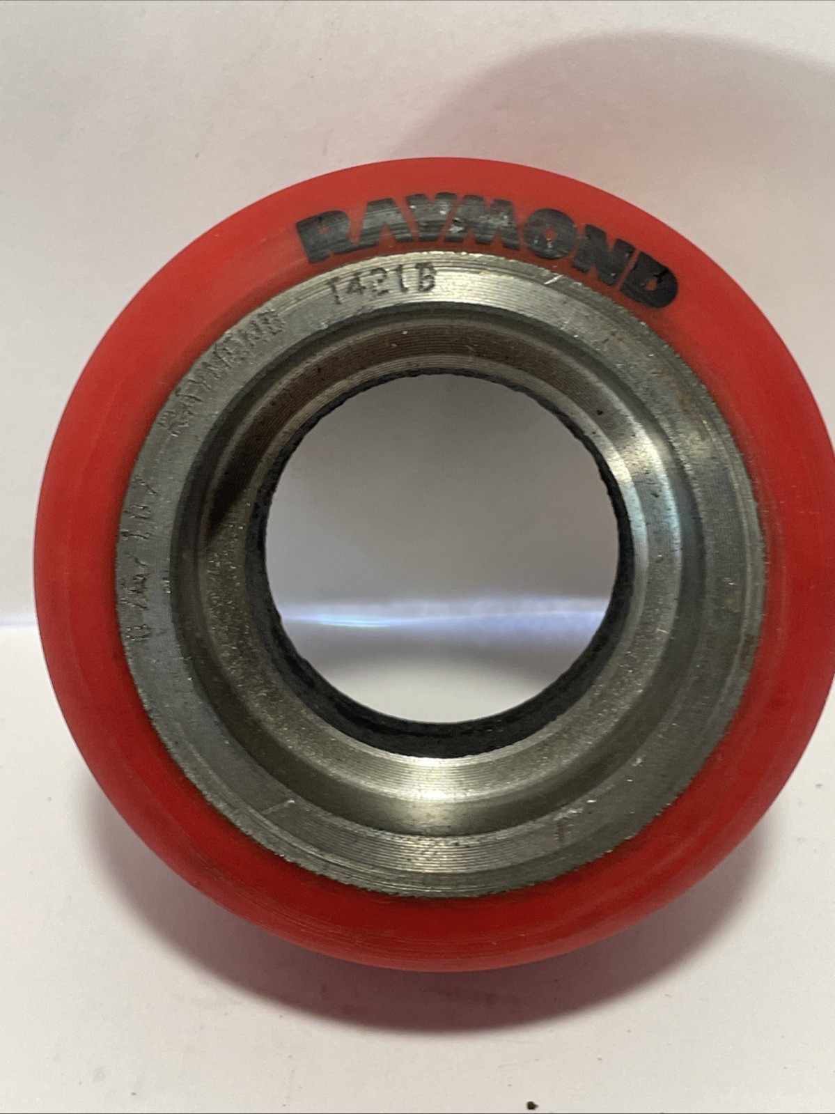 RAYMOND 076/107 T421B WHEEL – POLY HIGH LOAD