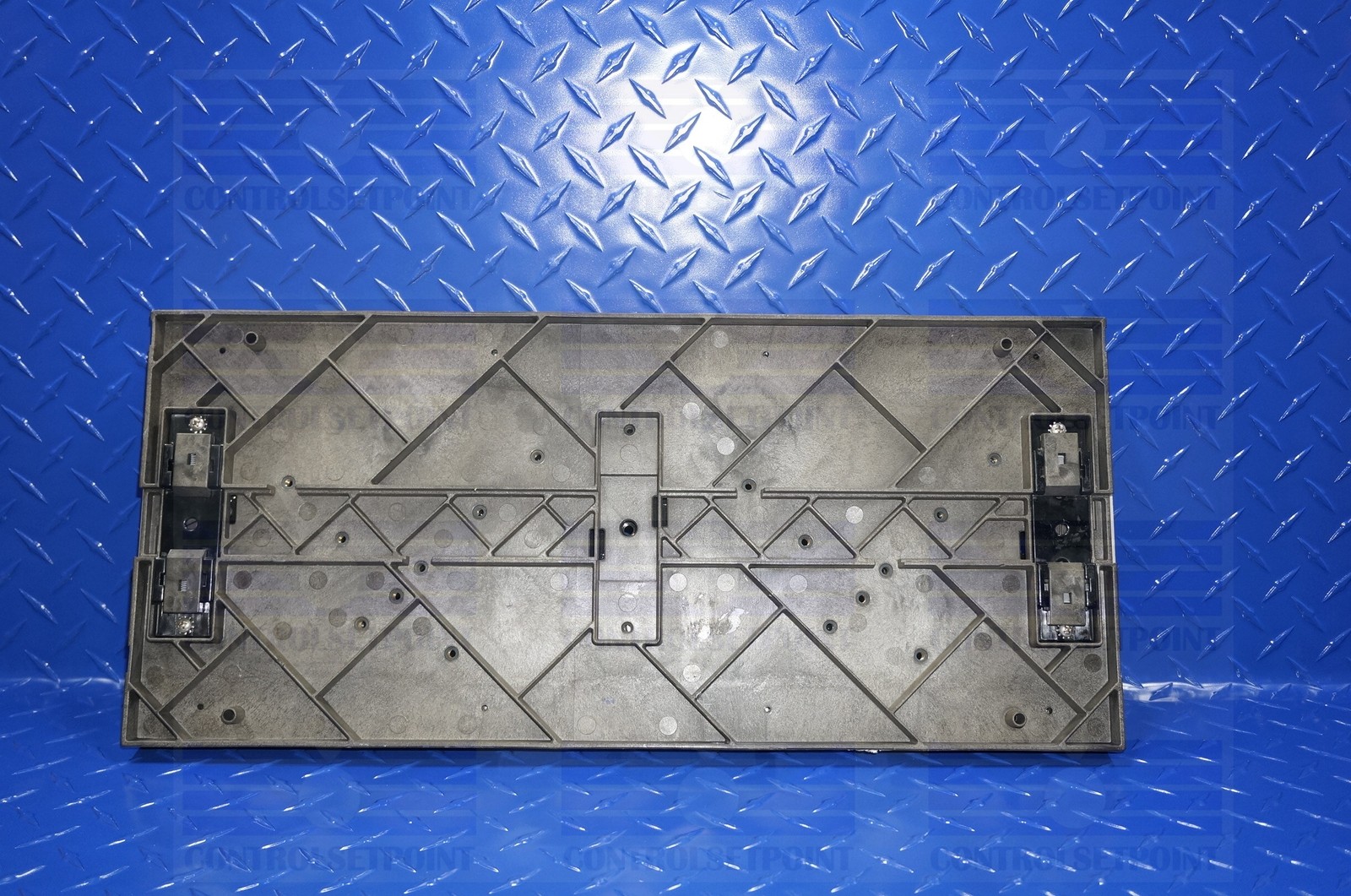 EMERSON DELTAV KJ4003X1-BB1 VERTICAL RIGHT SIDE 8 WIDE CARRIER 12P3835
