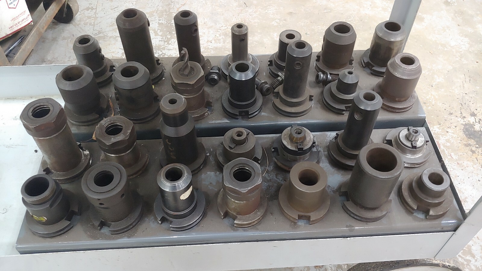 CAT 45 TOOLING LOT OF 85 & HOLDERS