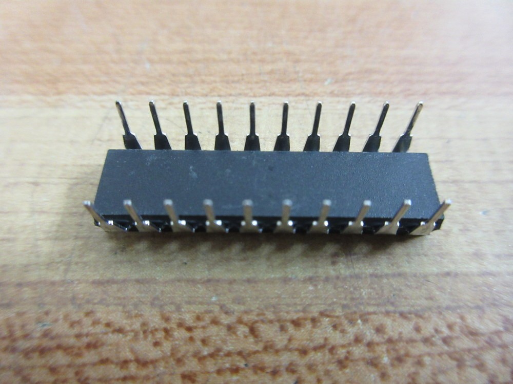 Philips 74HC374N Integrated Circuit (Pack of 18)