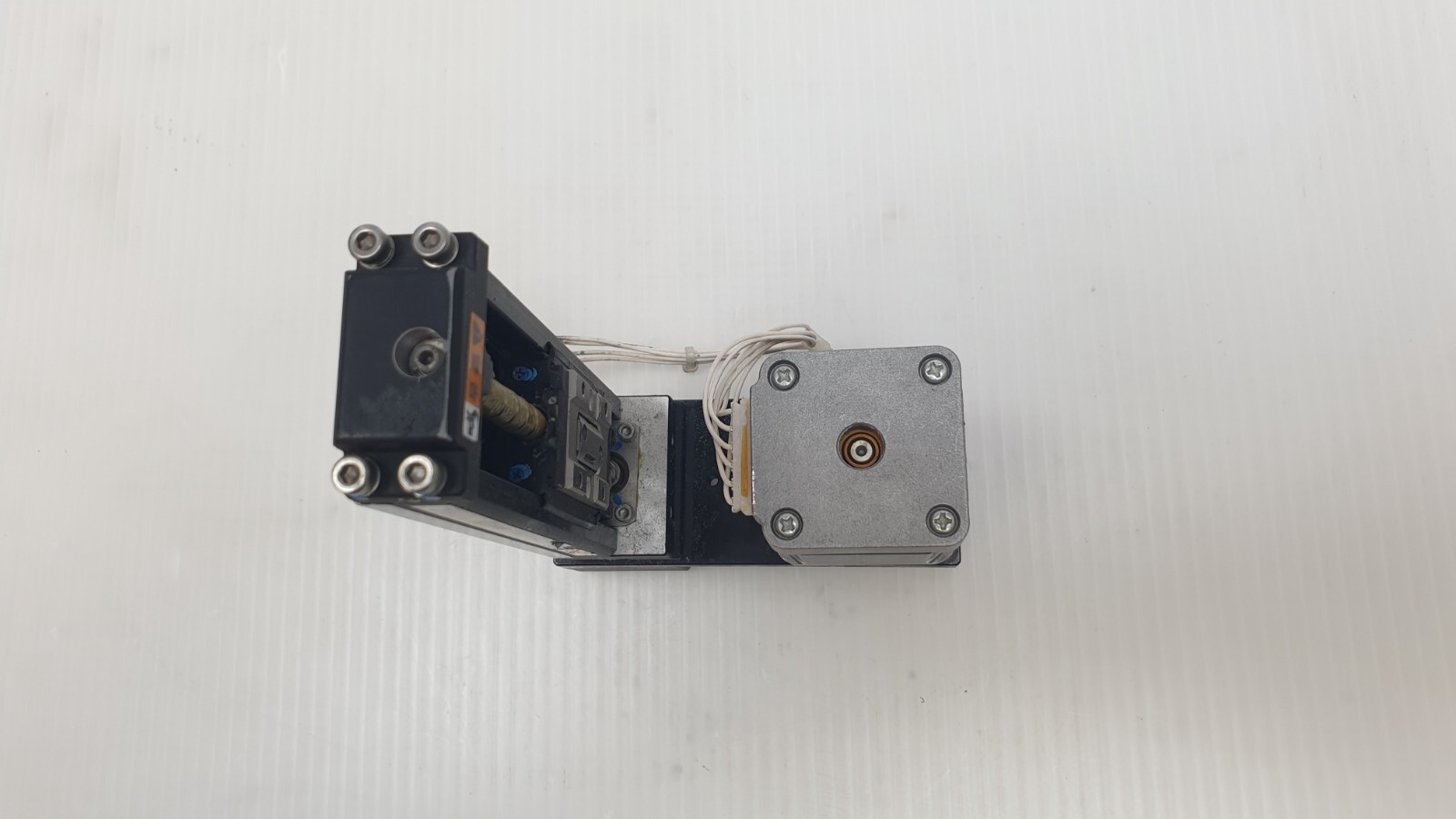 THK Linear Actuator KR20 with Japan Servo Motor KH42KM2-901