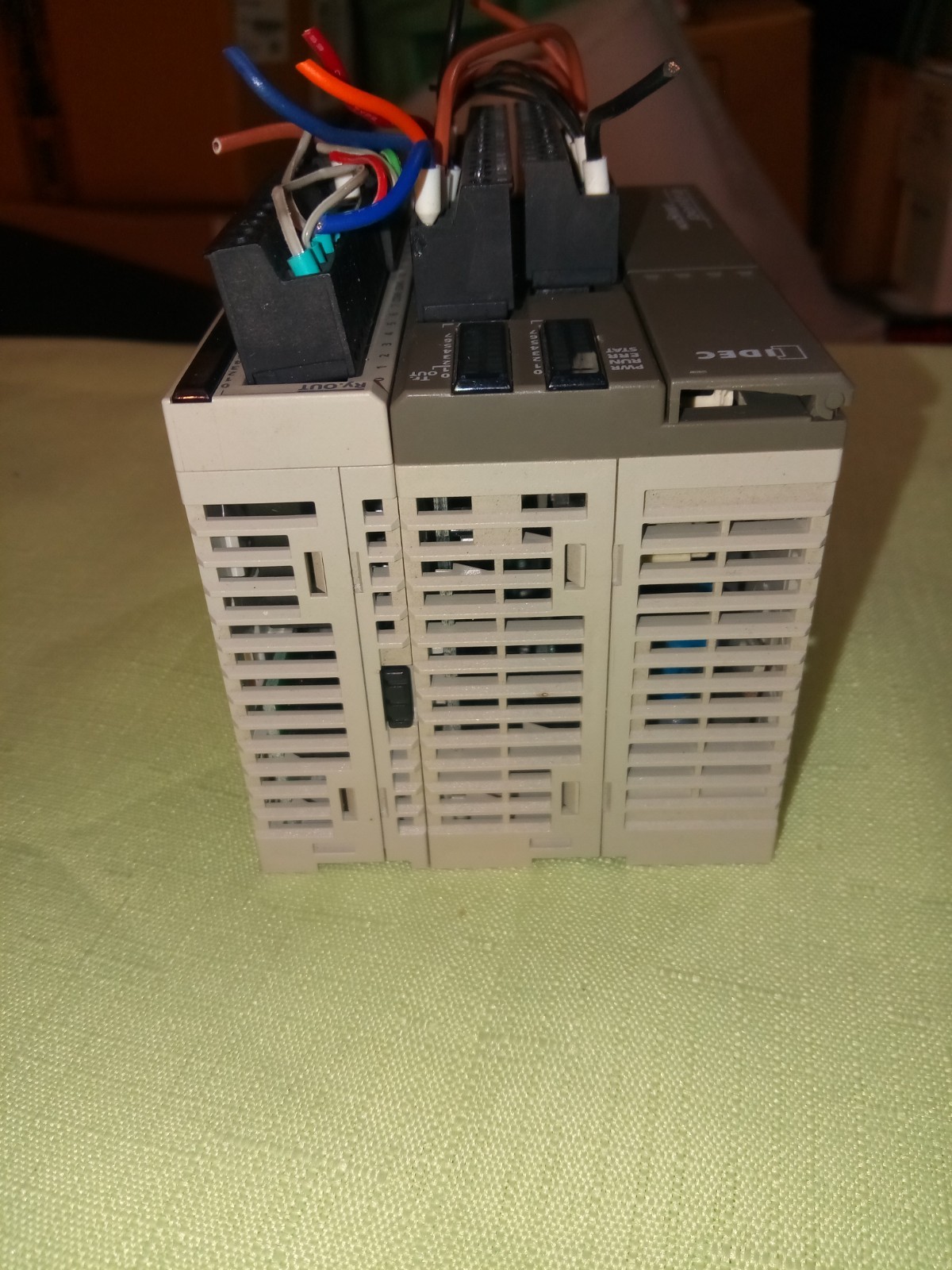 IDEC MICROSMART PENTRA FC5A-D16RS1 PLC 16I/O CPU Relay WITH IDEC FC4A-R161
