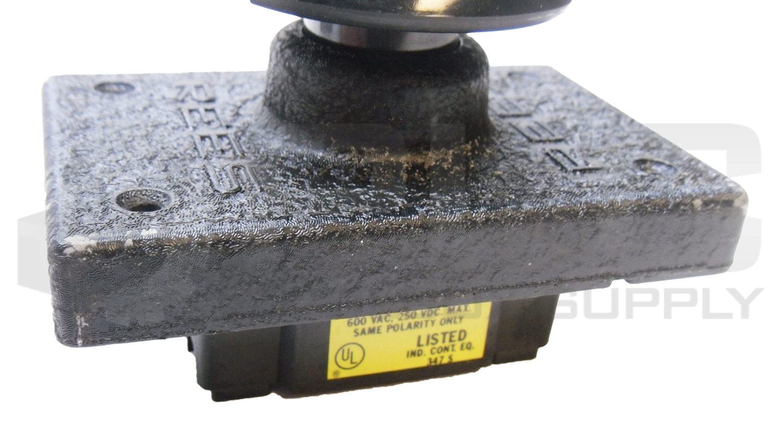 NEW REES 662-001-3-85 PLUNGER PUSH BUTTON BLACK