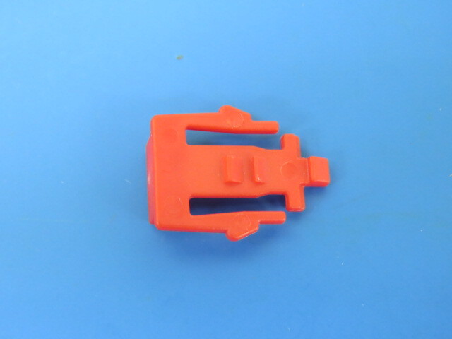 Delphi 15477038 Qty of 200 per Lot Automotive Connectors RED CPA LOCK MICRO 64