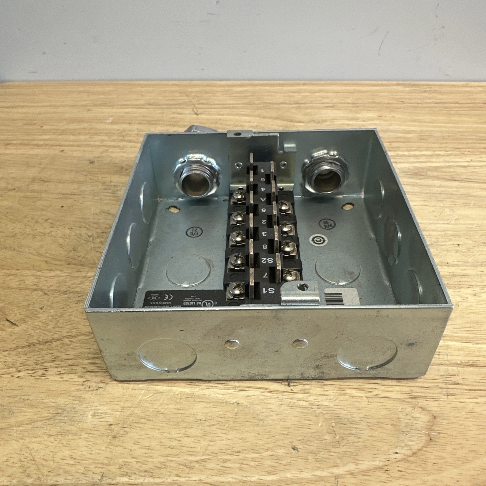 NEW FIREYE 61-3060 CLOSED WIRING BASE