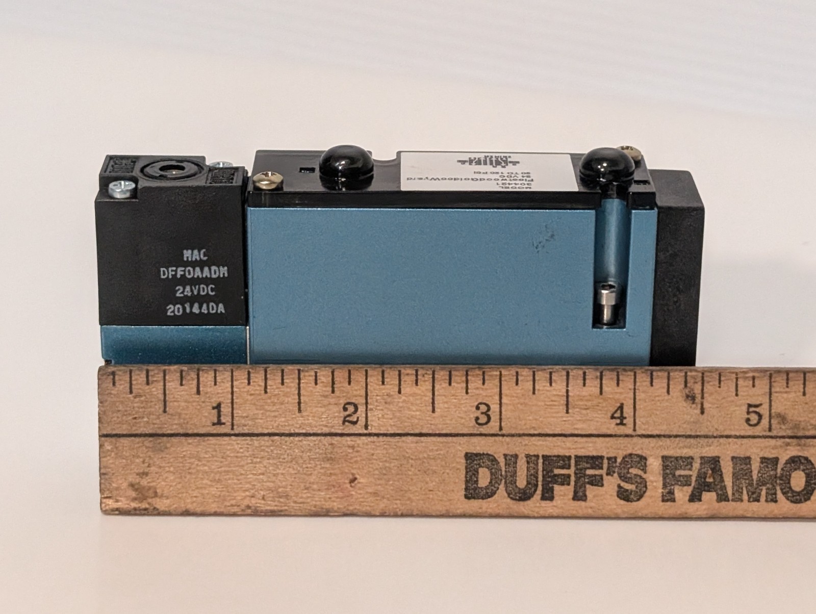 Fleetwood Goldco Wyard Model 304421 Solenoid Valve, 24vdc, 20 to 120psi, MAC