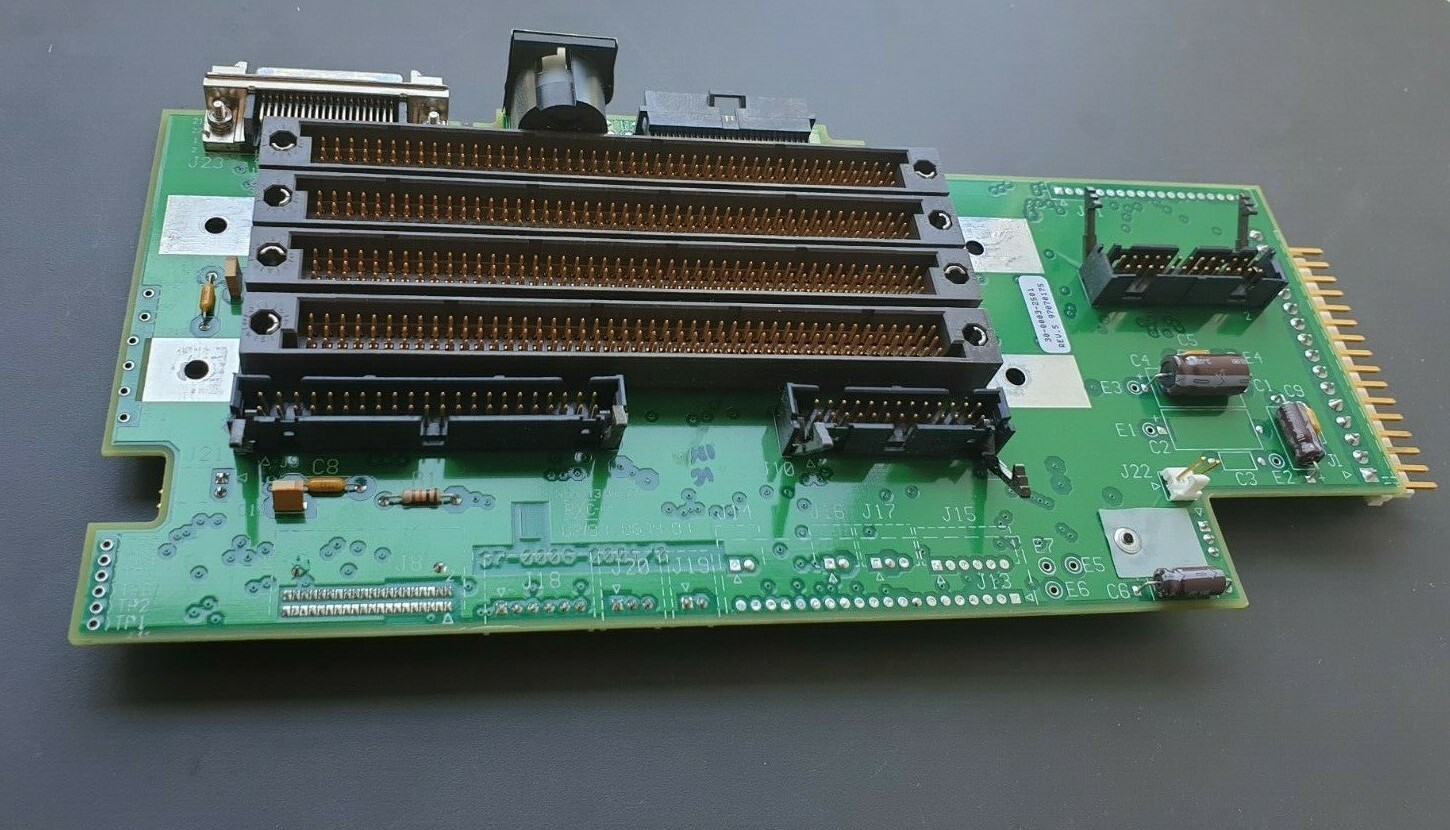 NSCM3AB67 30-0003-2501 REV 5, 4 SLOT BACKPLANE (R4S2.1B1)