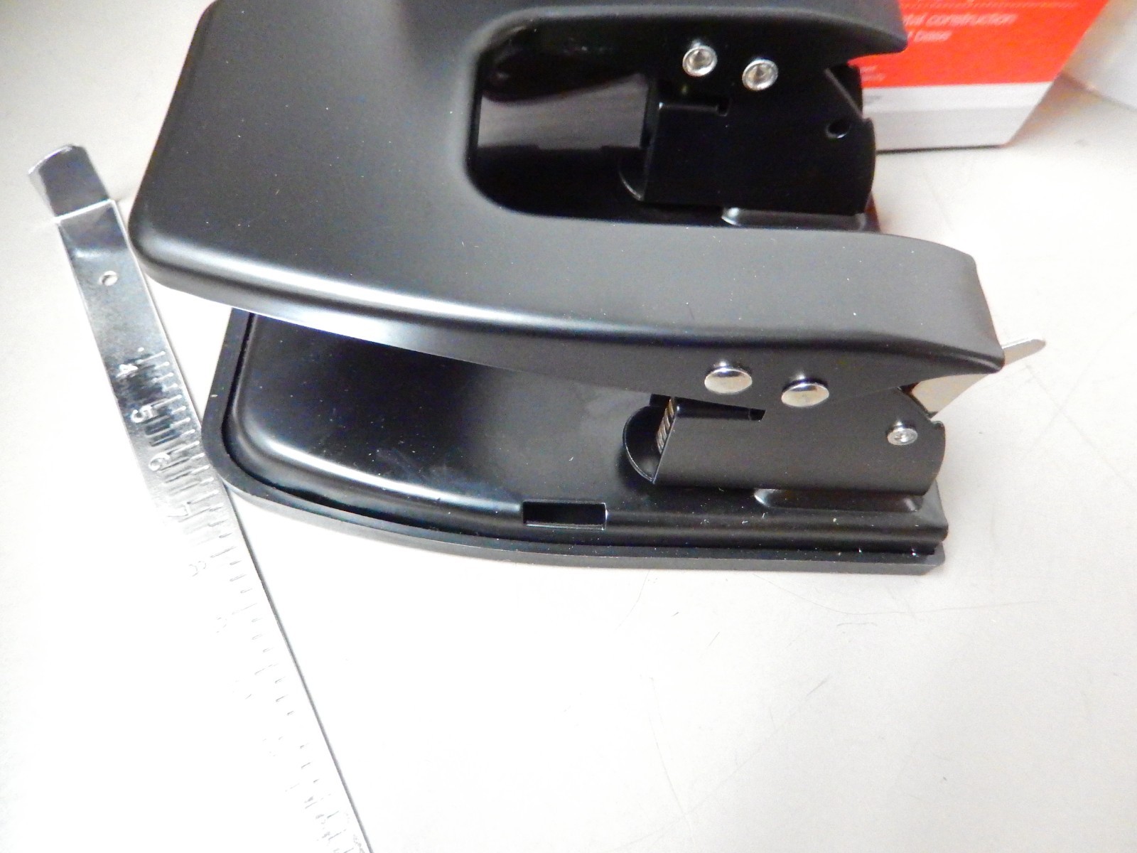 Staples 2 Hole Paper Punch 28 Sheet Capacity With Adjustable Guide