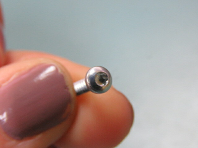 Mcmasters Carr 99397A417 Qty of 100 per Lot Torx Rounded Head Thread-Forming Sc