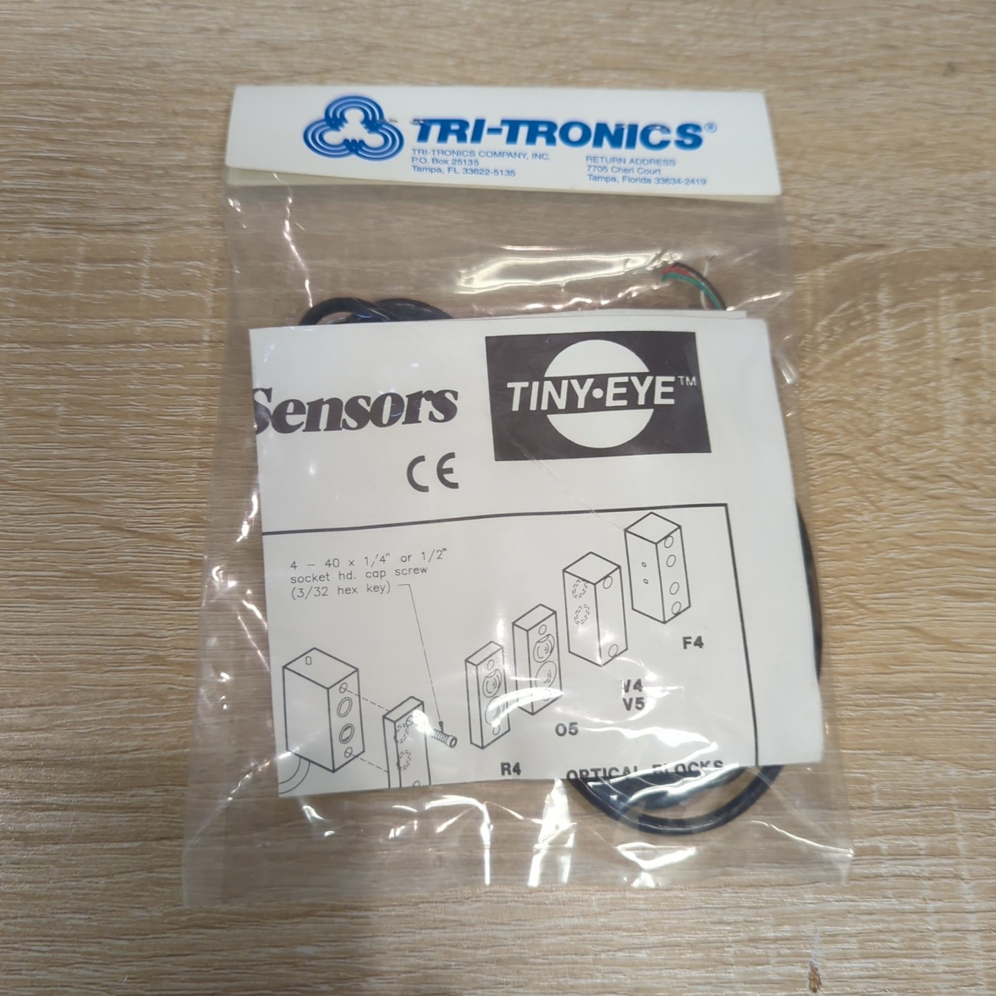 NEW TRI TRONICS STIT4 TINY EYE LIGHT SOURCE 10/30VDC