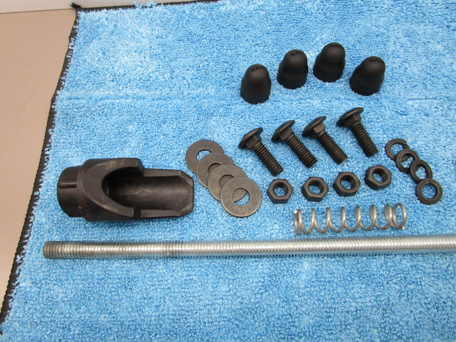 RAM Mount RAM-VP Tele-Pole Assembly 12″ Lower Pole and 9″ Upper Pole