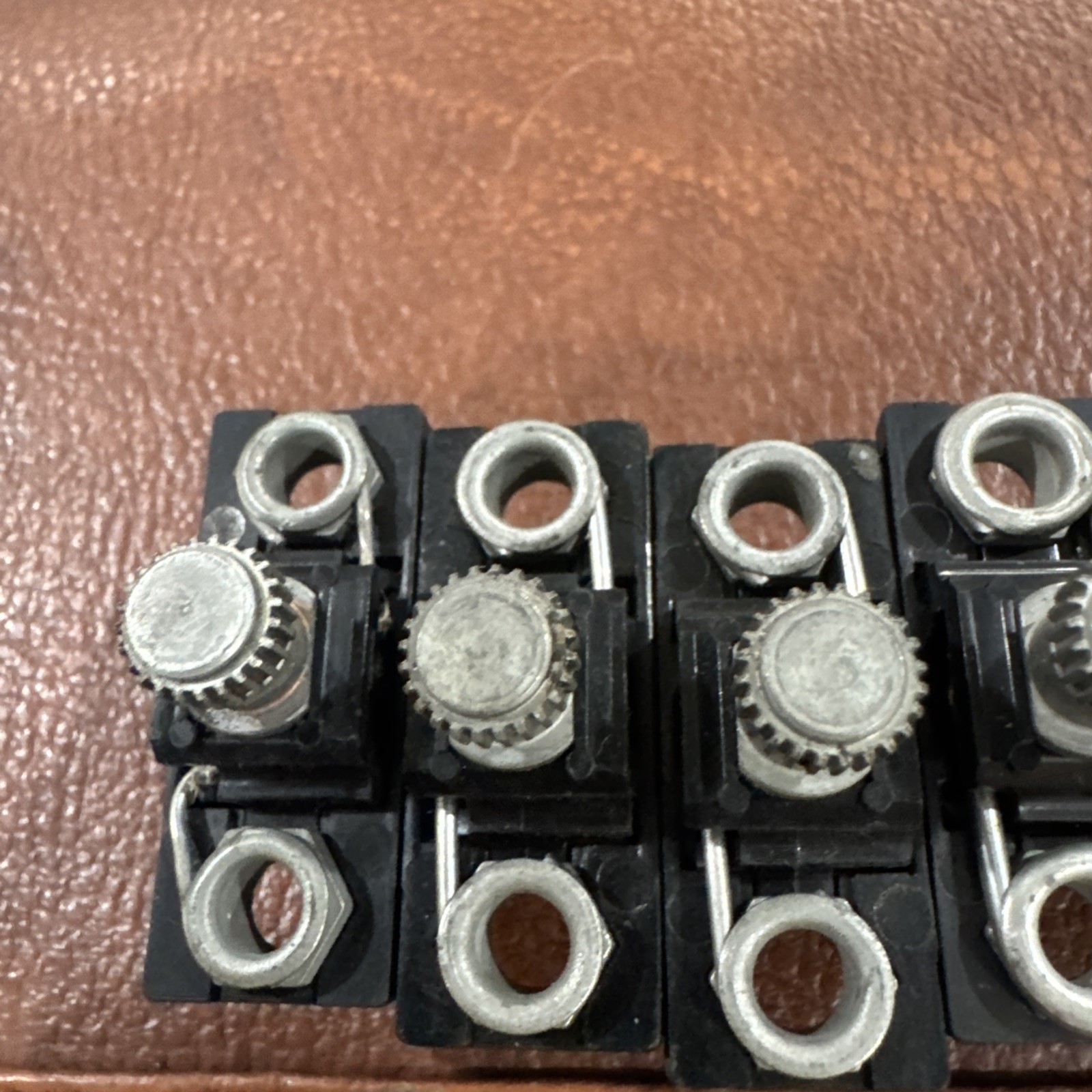 LOT OF 8 ALLEN BRADLEY W48 W42 W33 N18 N27 OVERLOAD HEATER ELEMENT