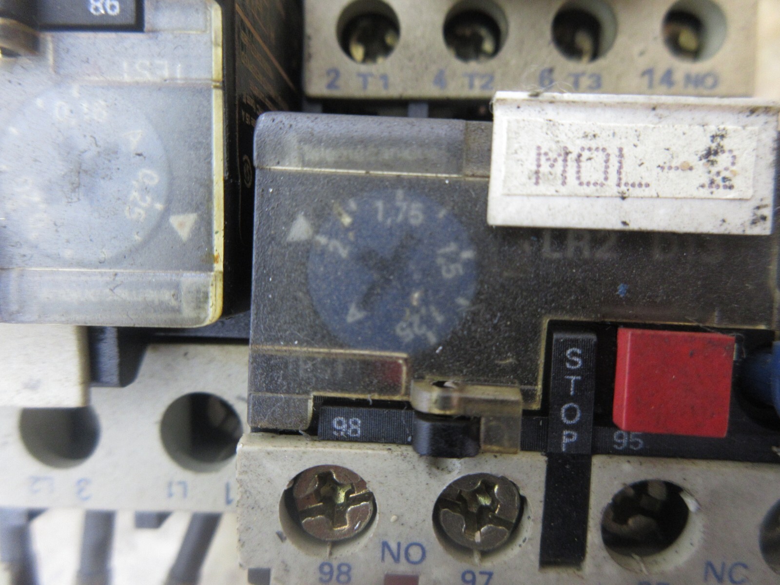 TELEMECANIQUE CONTACTOR LC1 D09 10 CR3 LR2 D13X6 LOT OF 2 PIECES